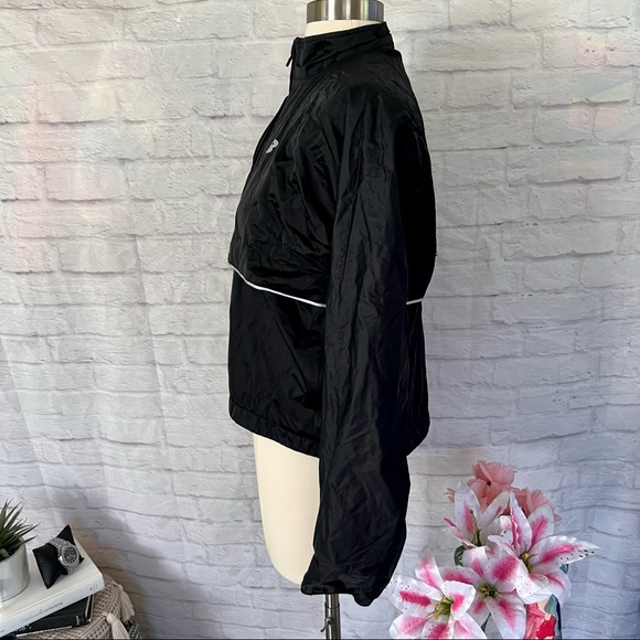 New Balance Windbreaker - Picture 8 of 16